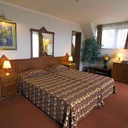 Hotel Central 3*