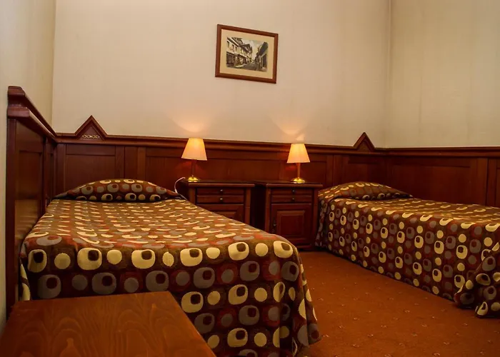 Hotel Central فندق 3*