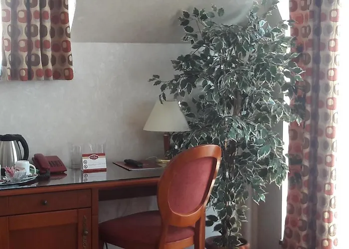 فندق Hotel Central